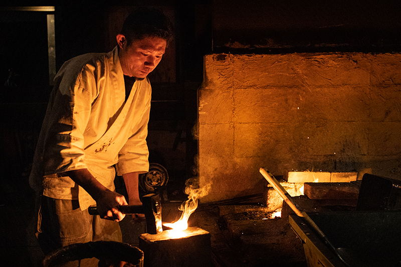 Asono's Demonstrations of Traditional Japanese Bladesmithing. 