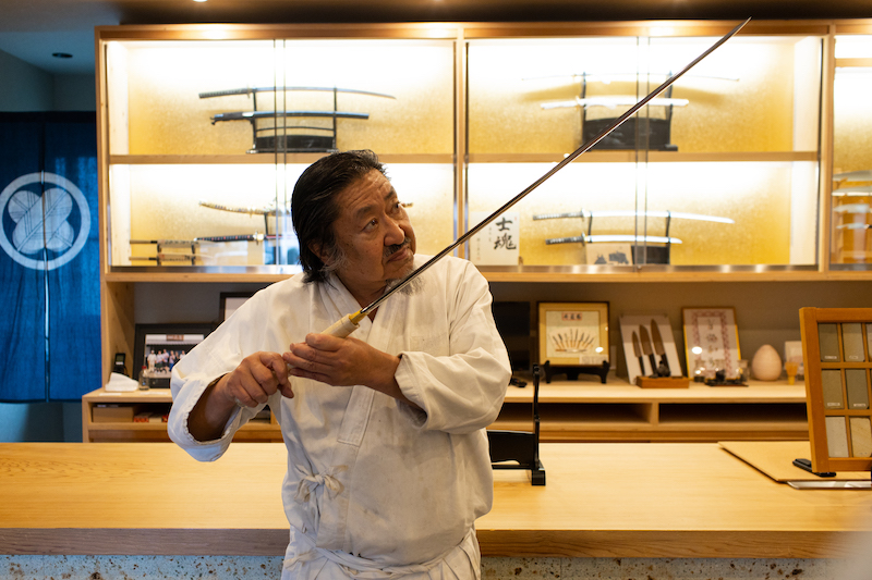 26 generations of skilled sword makers crafting Seki knives, showcasing a legacy of craftsmanship.