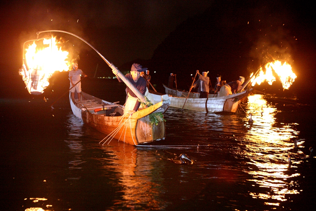 Gifu Nagara River Cormorant Fishing