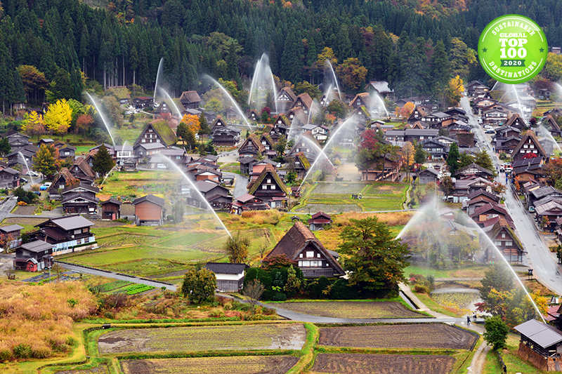 หมู่บ้านชิราคาวาโกะ บ้านในกิฟุเมืองแห่งผู้นำด้านการท่องเที่ยวอย่างยั่งยืน